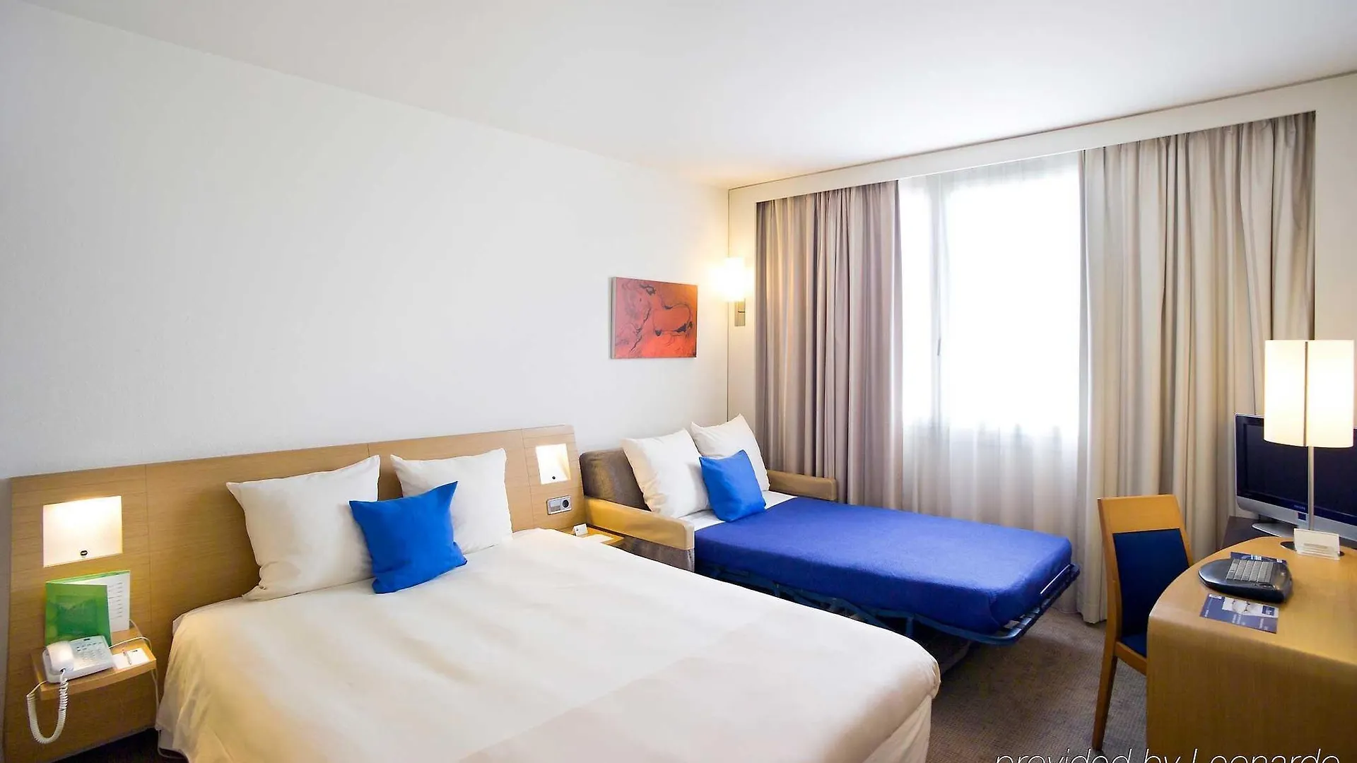 Ibis Styles Marseille Aeroport Hotel Vitrolles  Vitrolles (Bouches-du-Rhone)