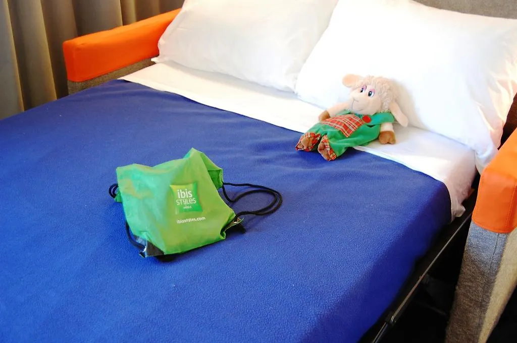 Ibis Styles Marseille Aeroport Hotel Vitrolles  3*, Vitrolles (Bouches-du-Rhone)