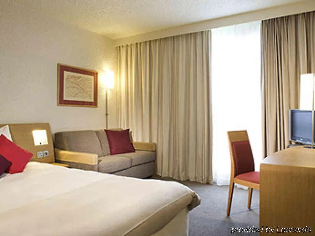 Ibis Styles Marseille Aeroport Hotel Vitrolles  3*, Vitrolles (Bouches-du-Rhone) França